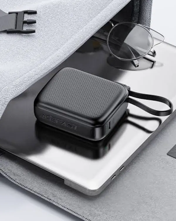 Fast Charge Power Bank M15 PD20W 10000mAh alternate view 3